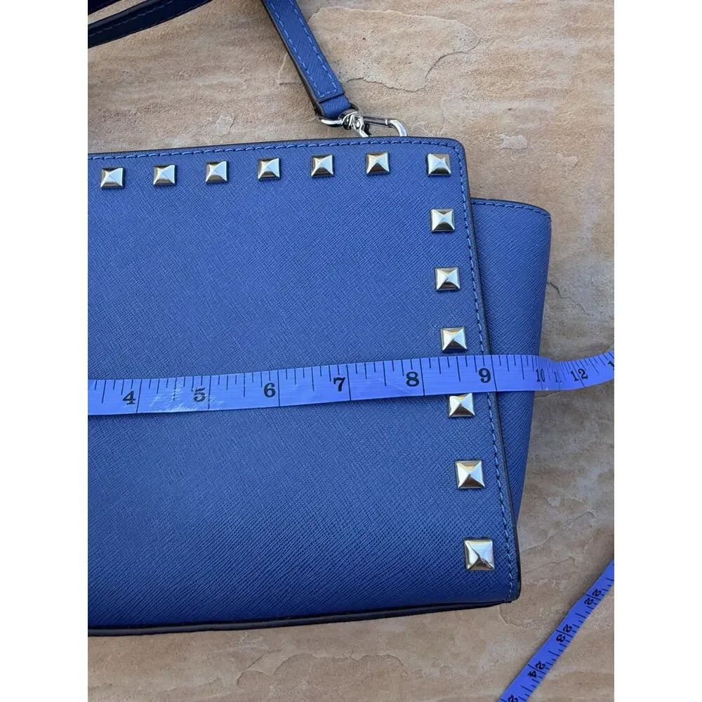 EUC Michael Kors Selma Navy Studed Small Crossbody
